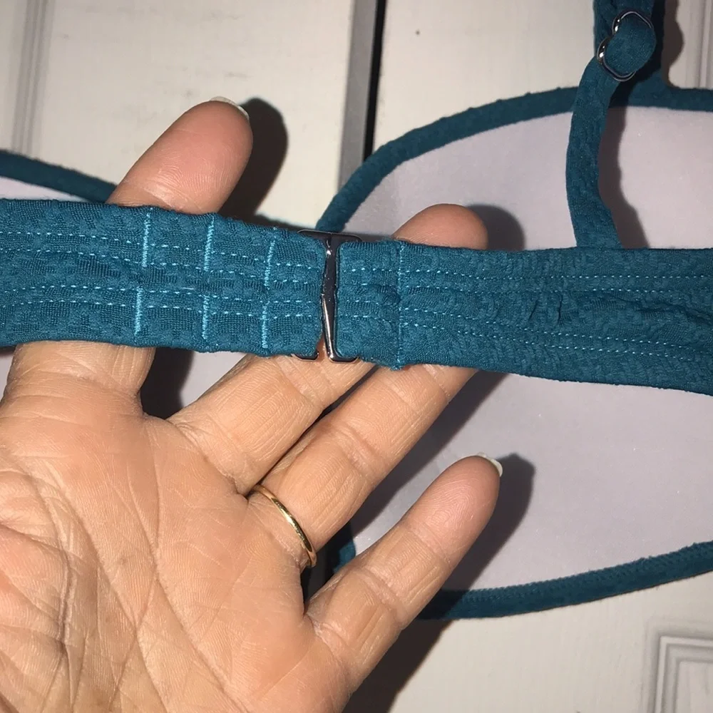 NWOT Teal Women's Bikini Top